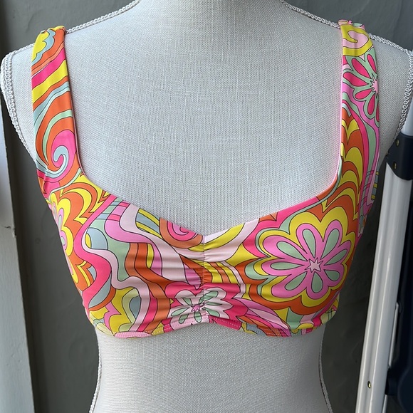 FRANKIES BIKINIS Hailee Steinfeld Bikini Top Wms M Dexter Peace - Picture 1 of 9